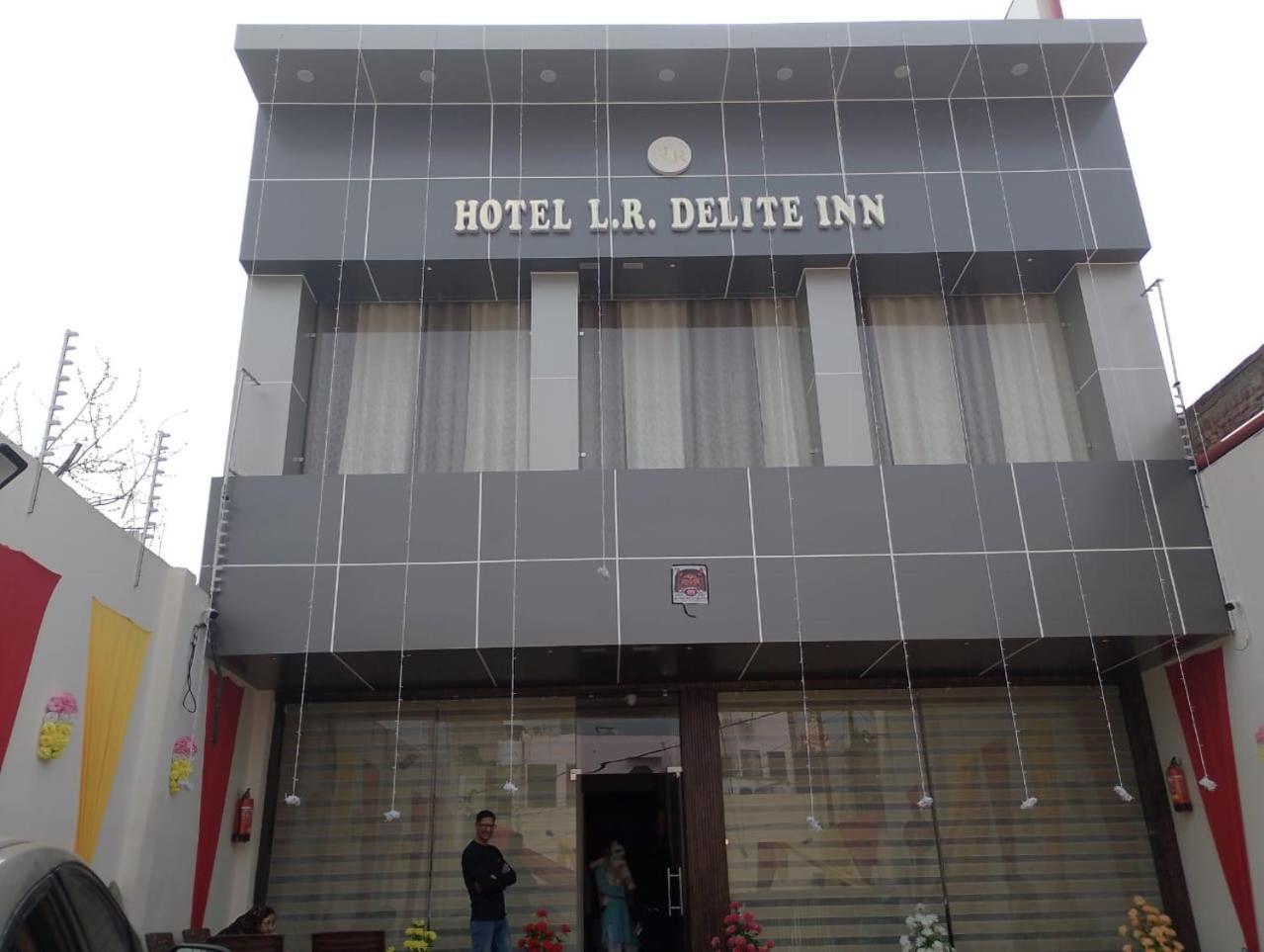 Hotel Lr Delite Inn 马图拉 外观 照片